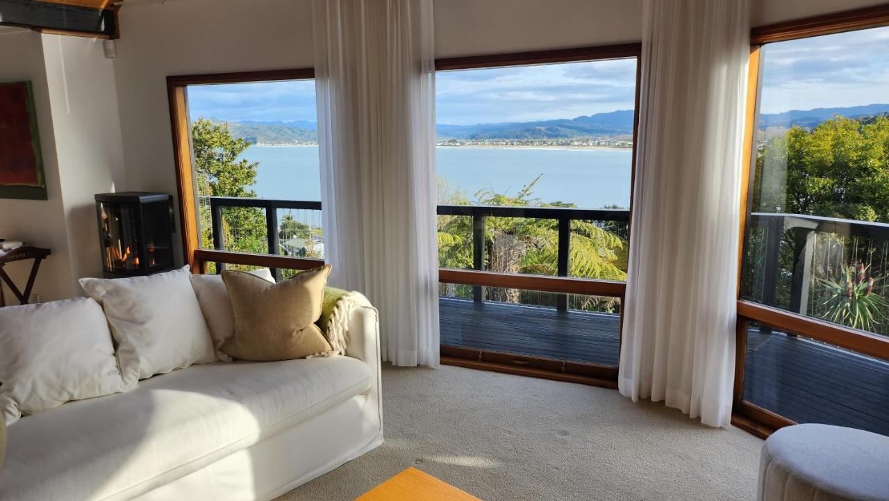 The Black Chalet Whitianga Buitenkant foto